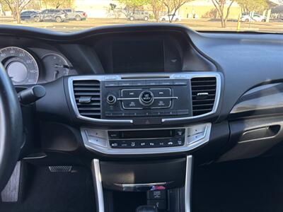 2015 Honda Accord Sport   - Photo 11 - Tucson, AZ 85705