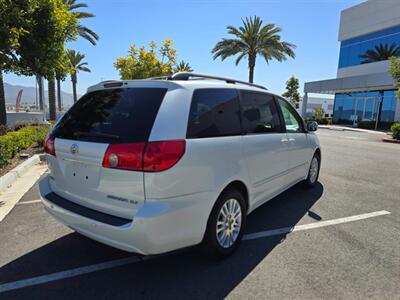 2009 Toyota Sienna XLE   - Photo 6 - San Diego, CA 92154