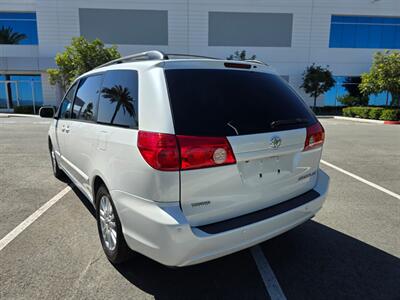 2009 Toyota Sienna XLE   - Photo 8 - San Diego, CA 92154