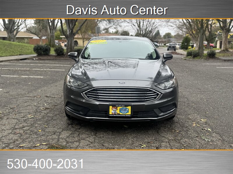2017 Ford Fusion SE   - Photo 1 - Davis, CA 95618
