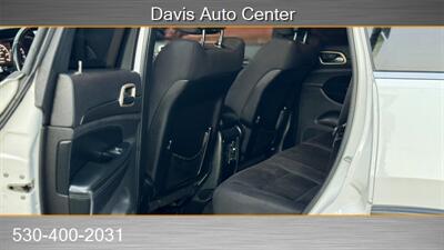 2015 Jeep Grand Cherokee Laredo   - Photo 8 - Davis, CA 95618