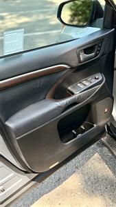 2014 Toyota Highlander Limited   - Photo 9 - Davis, CA 95618