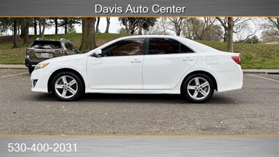2012 Toyota Camry L   - Photo 2 - Davis, CA 95618