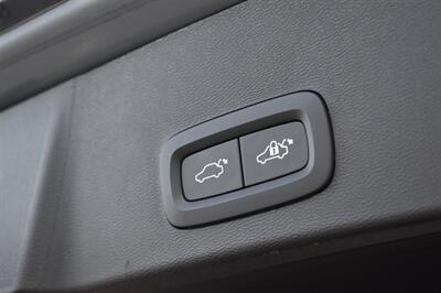 2023 Volvo XC40 B5 Ultimate Dark Theme   - Photo 9 - Heber City, UT 84032