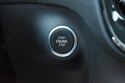 2024 Volvo XC40 B5 Core Bright Theme   - Photo 23 - Heber City, UT 84032