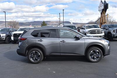 2024 Nissan Rogue SV   - Photo 3 - Heber City, UT 84032