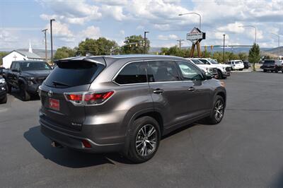 2016 Toyota Highlander XLE   - Photo 5 - Heber City, UT 84032