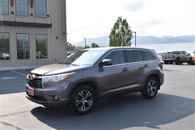 2016 Toyota Highlander XLE   - Photo 2 - Heber City, UT 84032