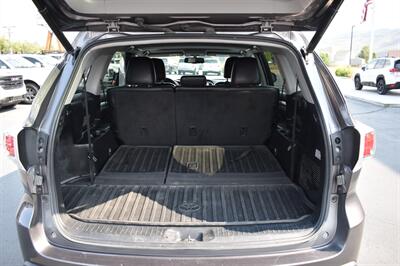 2016 Toyota Highlander XLE   - Photo 9 - Heber City, UT 84032