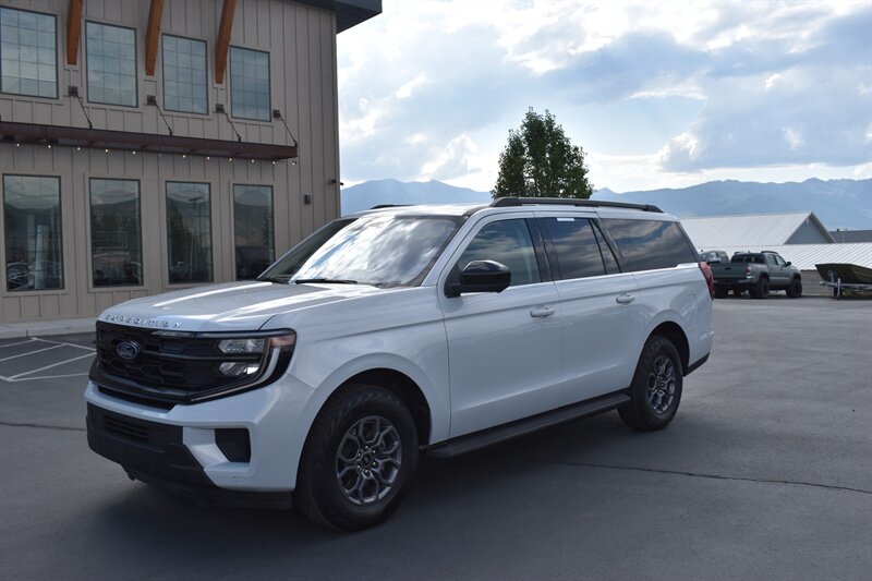 2025 Ford Expedition MAX Active - Photo 2 - Heber City, UT 84032