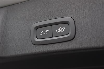 2024 Volvo XC40 B5 Core Bright Theme   - Photo 10 - Heber City, UT 84032
