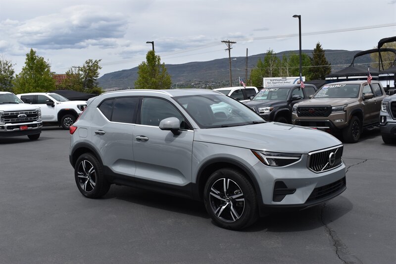2024 Volvo XC40 B5 Core Bright Theme - Photo 1 - Heber City, UT 84032