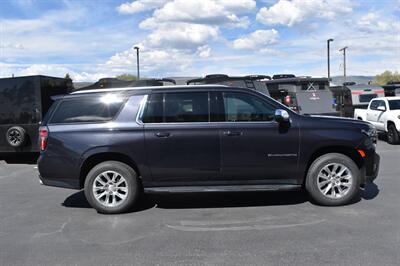 2022 Chevrolet Suburban Premier   - Photo 3 - Heber City, UT 84032