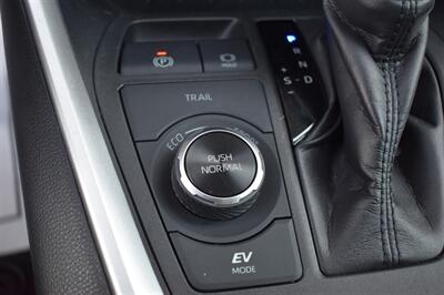 2019 Toyota RAV4 Hybrid LE   - Photo 18 - Heber City, UT 84032