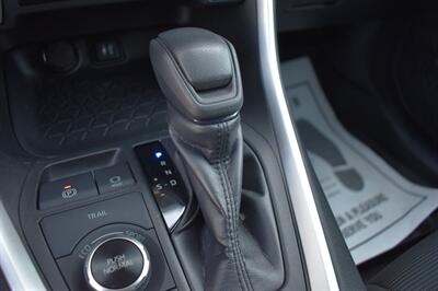 2019 Toyota RAV4 Hybrid LE   - Photo 19 - Heber City, UT 84032