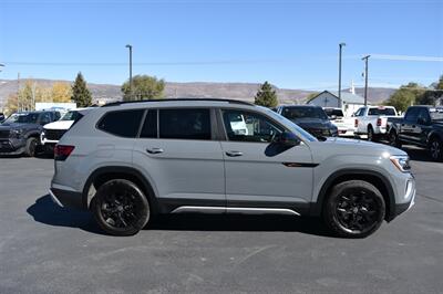 2024 Volkswagen Atlas Peak Edition SE 4Motion - Photo 3 - Heber City, UT 84032