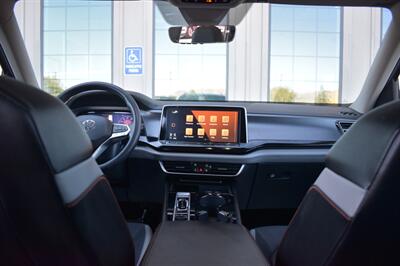 2024 Volkswagen Atlas Peak Edition SE 4Motion - Photo 16 - Heber City, UT 84032