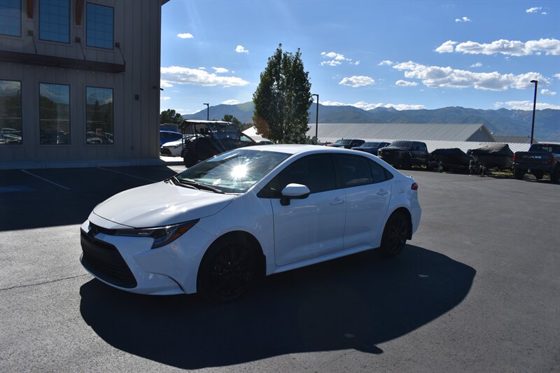 2026 Toyota Corolla LE - Photo 2 - Heber City, UT 84032