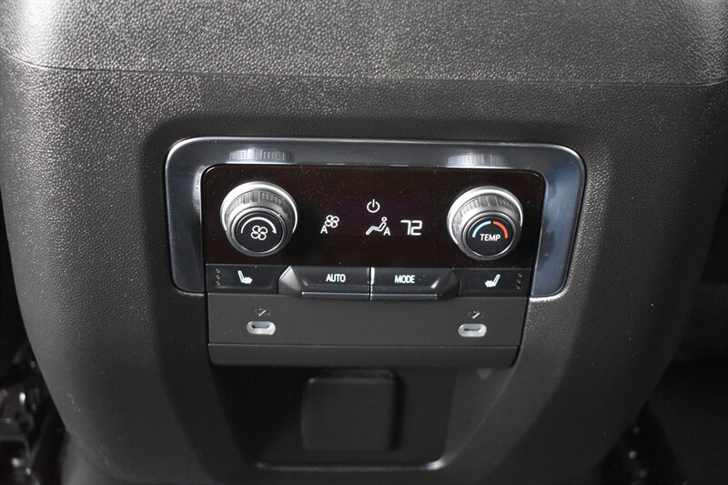 2024 Chevrolet Suburban High Country - Photo 16