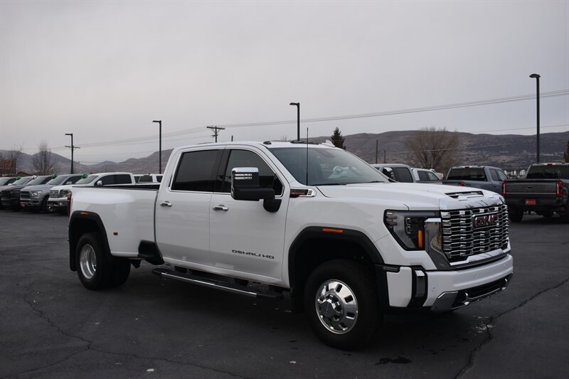 2025 GMC Sierra 3500HD Denali   - Photo 1 - Heber City, UT 84032
