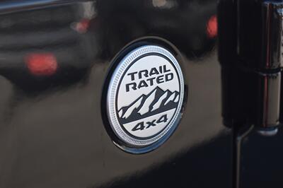 2019 Jeep Wrangler Unlimited Sahara   - Photo 12 - Heber City, UT 84032