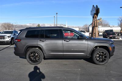 2021 Jeep Grand Cherokee L Limited   - Photo 3 - Heber City, UT 84032