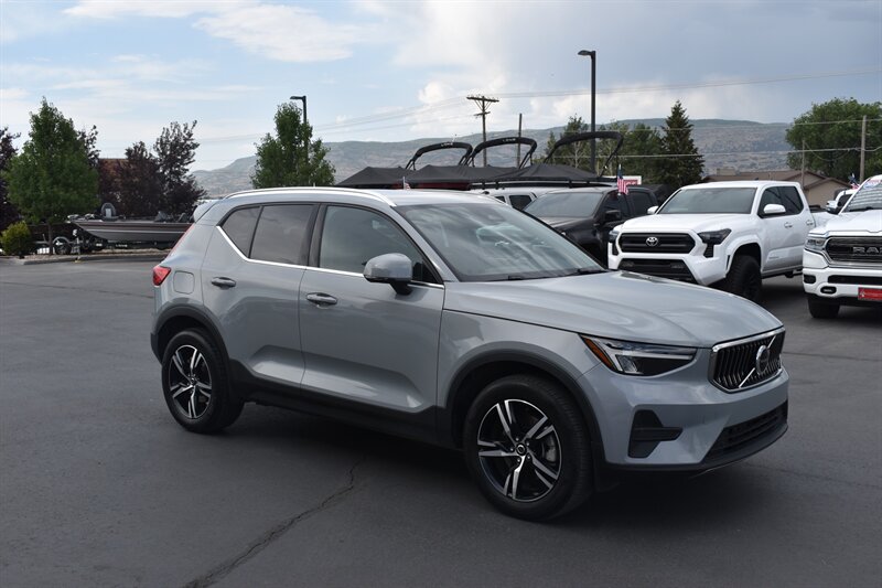 2024 Volvo XC40 B5 Core Dark Theme - Photo 1 - Heber City, UT 84032