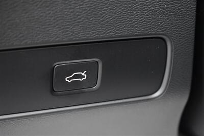 2024 Volvo XC40 B5 Core Dark Theme   - Photo 21 - Heber City, UT 84032