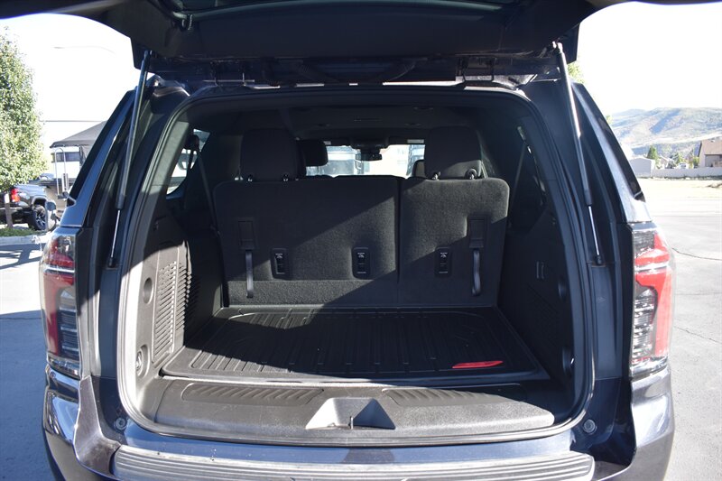 2025 Chevrolet Suburban LS - Photo 9 - Heber City, UT 84032