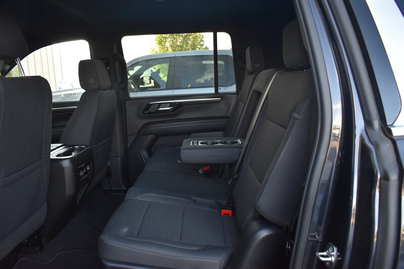 2025 Chevrolet Suburban LS - Photo 13 - Heber City, UT 84032