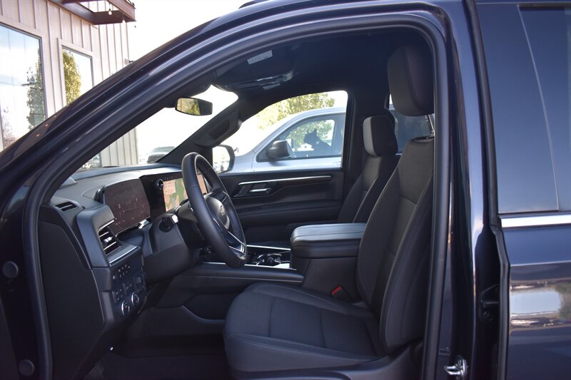 2025 Chevrolet Suburban LS - Photo 16 - Heber City, UT 84032