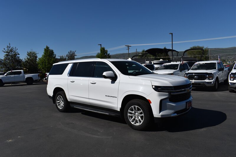 2023 Chevrolet Suburban LS - Photo 1 - Heber City, UT 84032