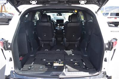 2025 Toyota Sienna XSE 7-Passenger   - Photo 10 - Heber City, UT 84032