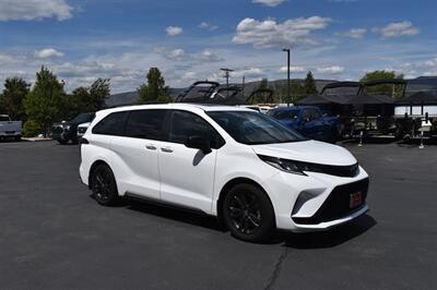 2025 Toyota Sienna XSE 7-Passenger Minivan