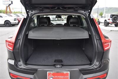2024 Volvo XC40 B5 Core Dark Theme   - Photo 9 - Heber City, UT 84032