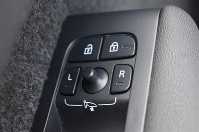 2024 Volvo XC40 B5 Core Bright Theme   - Photo 18 - Heber City, UT 84032