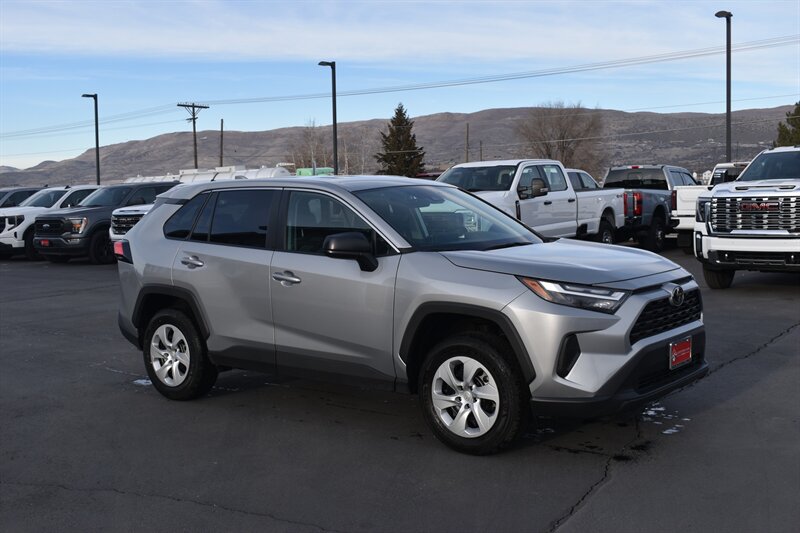 2025 Toyota RAV4 LE   - Photo 1 - Heber City, UT 84032