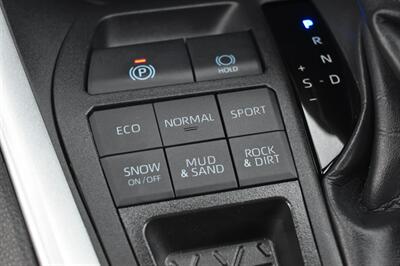 2025 Toyota RAV4 LE - Photo 18 - Heber City, UT 84032