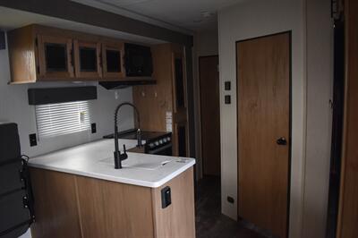 2024 Forest River Vengeance Rogue 29SUT   - Photo 12 - Heber City, UT 84032