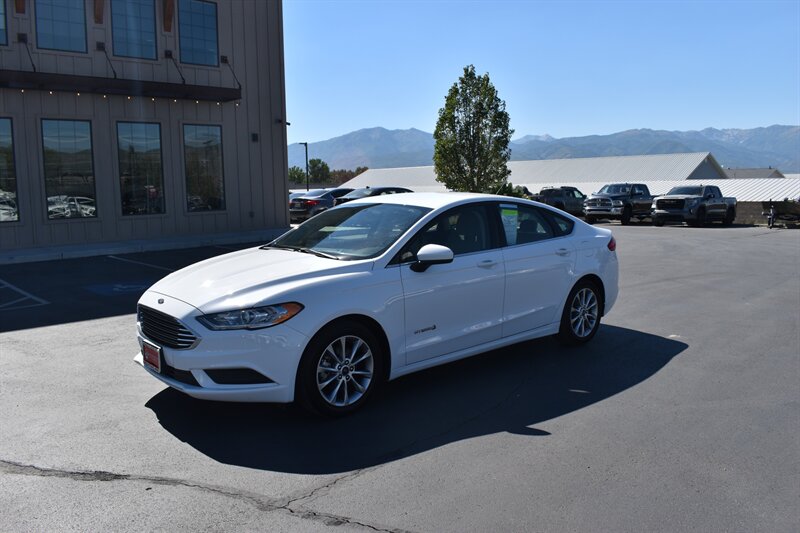 2017 Ford Fusion Hybrid S  