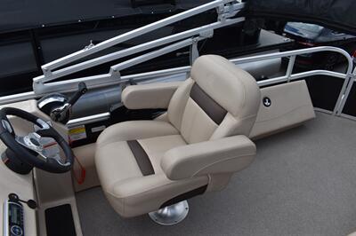 2017 Sun Tracker 24 DLX Fishing Barge - Photo 32 - Heber City, UT 84032