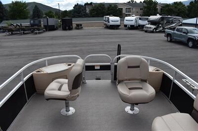 2017 Sun Tracker 24 DLX Fishing Barge - Photo 15 - Heber City, UT 84032