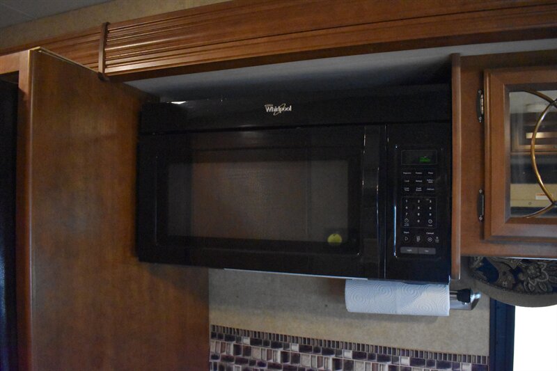 2014 Four Winds Thor 33SW - Photo 39 - Heber City, UT 84032