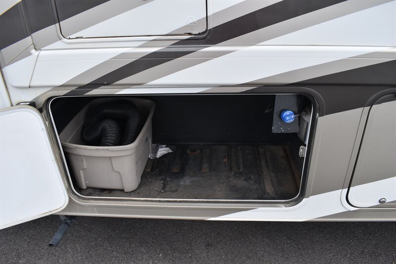 2014 Four Winds Thor 33SW - Photo 20 - Heber City, UT 84032
