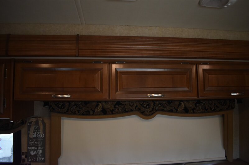 2014 Four Winds Thor 33SW - Photo 32 - Heber City, UT 84032