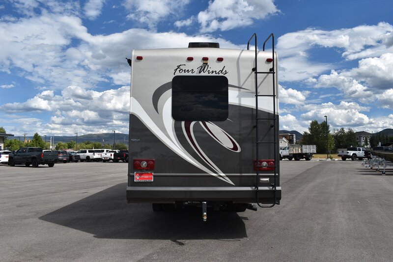 2014 Four Winds Thor 33SW - Photo 7 - Heber City, UT 84032