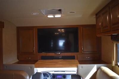 2014 Four Winds Thor 33SW - Photo 26 - Heber City, UT 84032