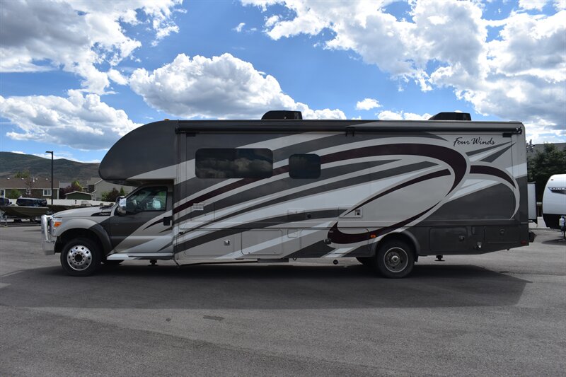 2014 Four Winds Thor 33SW - Photo 4 - Heber City, UT 84032