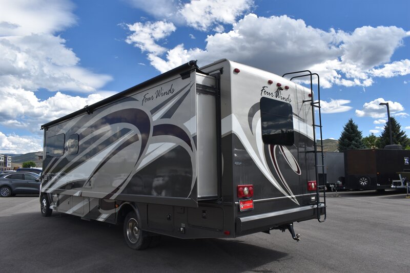 2014 Four Winds Thor 33SW - Photo 22 - Heber City, UT 84032