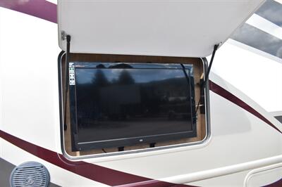 2014 Four Winds Thor 33SW - Photo 10 - Heber City, UT 84032